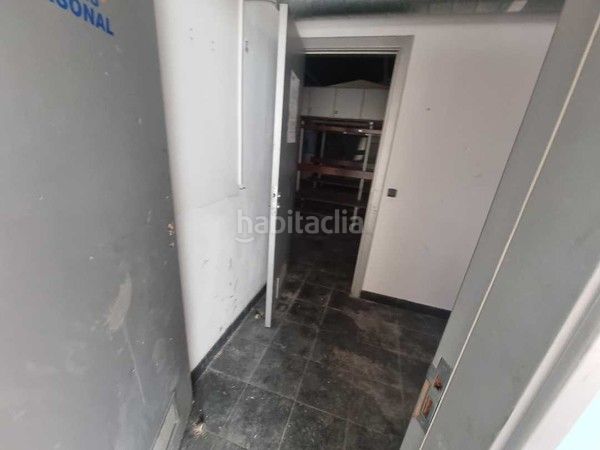 Foto 06f12caf-5989-42d3-85b2-14797ebea713. Local comercial a Ca n´Oriol Rubí
