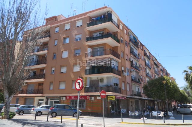 Foto 21c17dad-54c0-43ac-a0e4-0ef6ce07e601. Local comercial solvia inmobiliaria locales en Centro Xirivella
