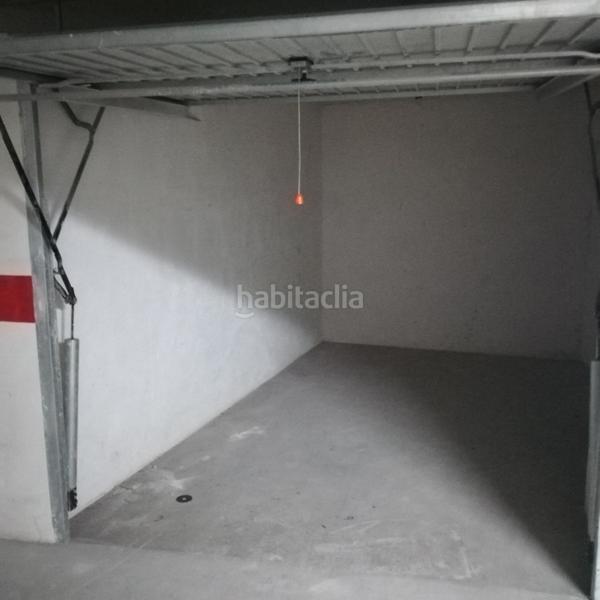 Foto 0e03e260-0dcf-40b1-8984-2d228daec289. Autoparkplatz in La Herradura Almuñécar