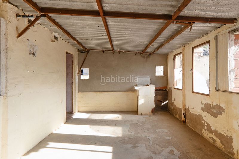 Foto 0ab8f30f-9cb4-48c8-8e69-f7a82addafc7. Casa aparellada amb aparcament a Abarán