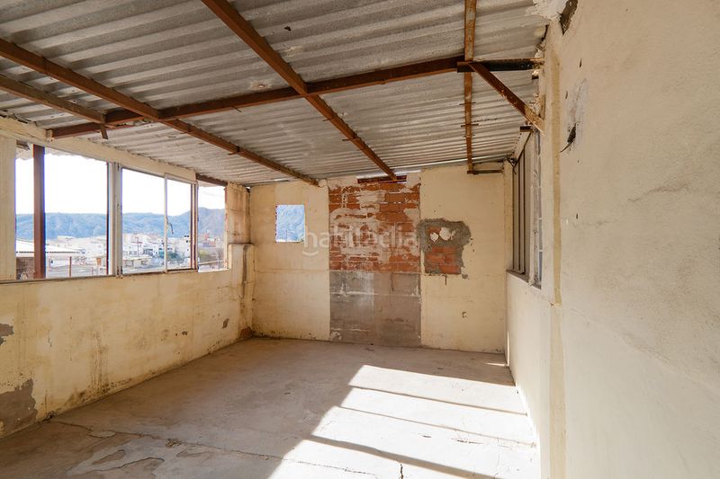 Foto 3fe0b20f-6dbc-4b07-8af4-41a88472c9af. Casa aparellada amb aparcament a Abarán