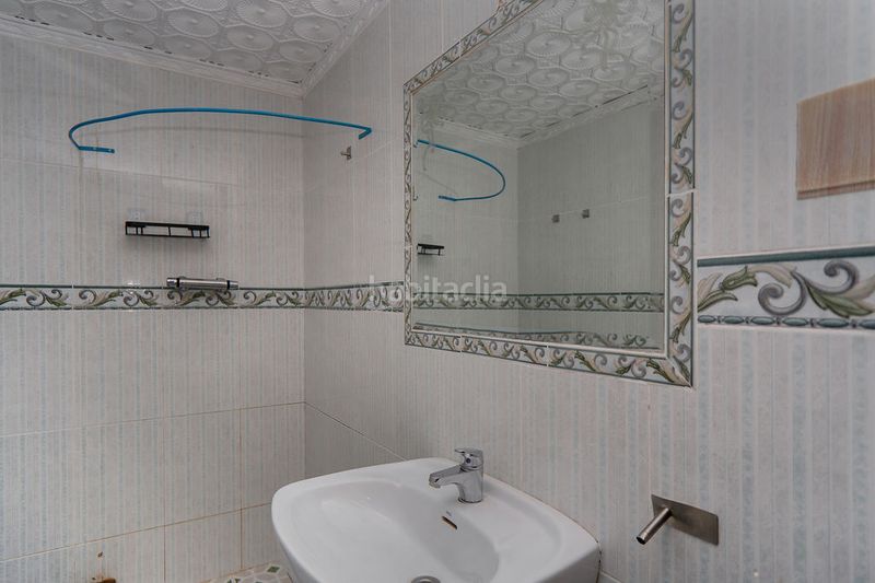 Foto 4a941310-776f-4c2e-a92e-caf5b525f818. Casa aparellada amb aparcament a Abarán