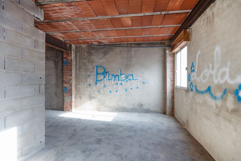 Foto fcf58413-4797-4560-8fbc-94927f898f57. Casa aparellada amb aparcament a Abarán