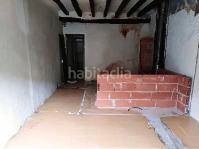 Foto 00d8573a-6bf5-4131-a650-89e06c46eae3. Chalet in Castellfollit de la Roca