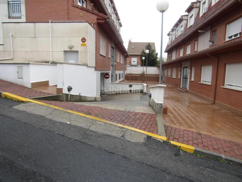 Foto 2458c807-10fc-4944-99c7-0be27064ea84. Parking coche solvia inmobiliaria garaje en Pedrezuela