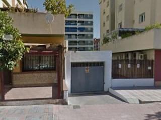 Parking coche  C/ maestra ángeles azpiazu. Solvia inmobiliaria  garaje fuengirola