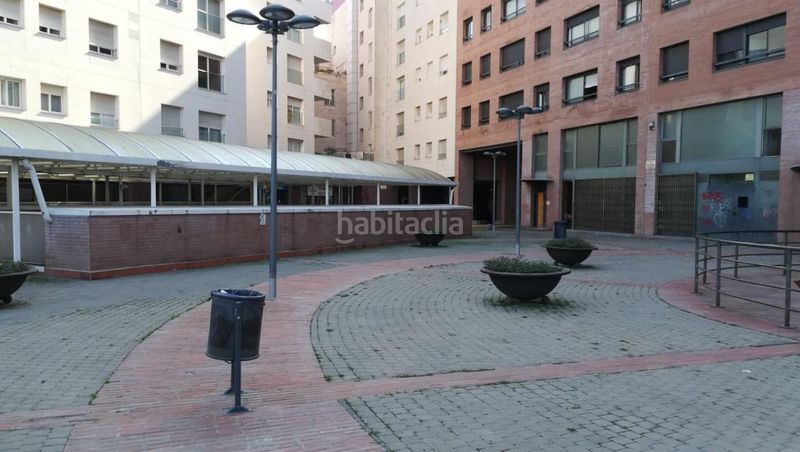 Foto e46ad33c-9c29-4dd1-b62d-41180568a439. Aparcament cotxe a Creu Alta Sabadell