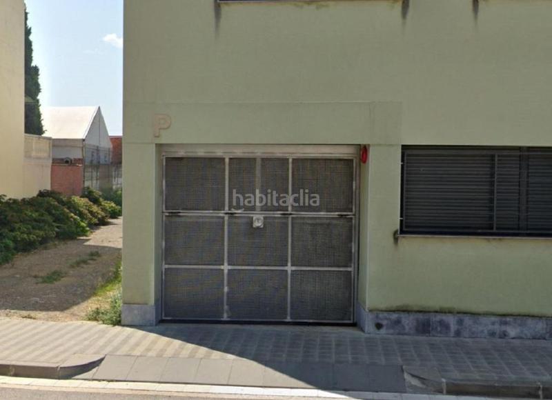 Foto 2400b7dc-462c-4b36-b882-213dd48ef065. Posto auto in Vilatenim Figueres