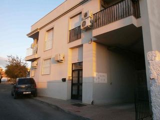 Parking coche  C/ de las tejas. Solvia inmobiliaria  garaje moto almería