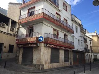 Chalet  C/ andalucía. Solvia inmobiliaria  casa iznalloz