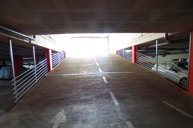 Foto c1ed3ca6-6deb-458d-843c-625f40b16b59. Parking coche solvia inmobiliaria garaje en Banyoles