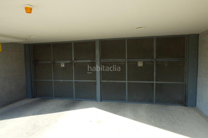 Foto c72b3ce7-b7de-4282-96f6-8716ed659906. Parking coche solvia inmobiliaria garaje en Banyoles