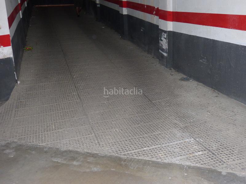 Foto f36dffd1-67e0-4049-985a-d8676fd1c7da. Autoparkplatz in Centro Almazora / Almassora