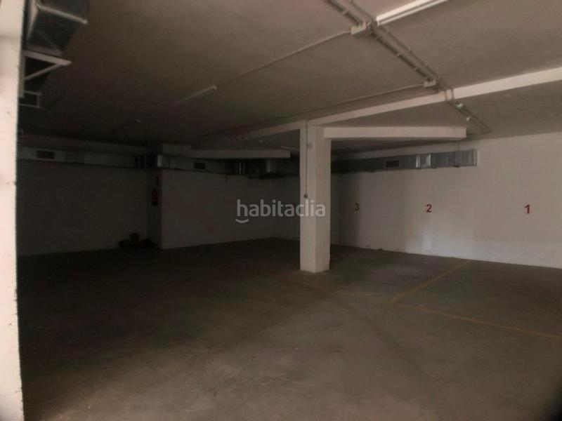 Foto 227e1d9f-1e6b-4f49-904c-37c9434a568f. Aparcament cotxe a Castellbisbal