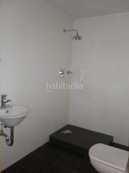 Foto 8a5ffa80-9372-42ea-9abb-c21d2b6bd337. Aparcament cotxe a Castellbisbal