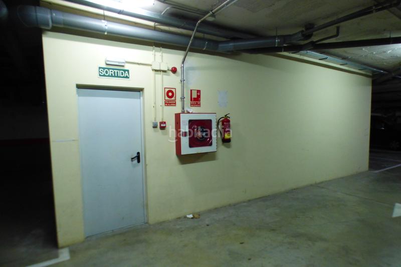 Foto 3c8e73f6-fda4-4f88-99e7-d714508096fa. Parking coche solvia inmobiliaria garaje en Banyoles