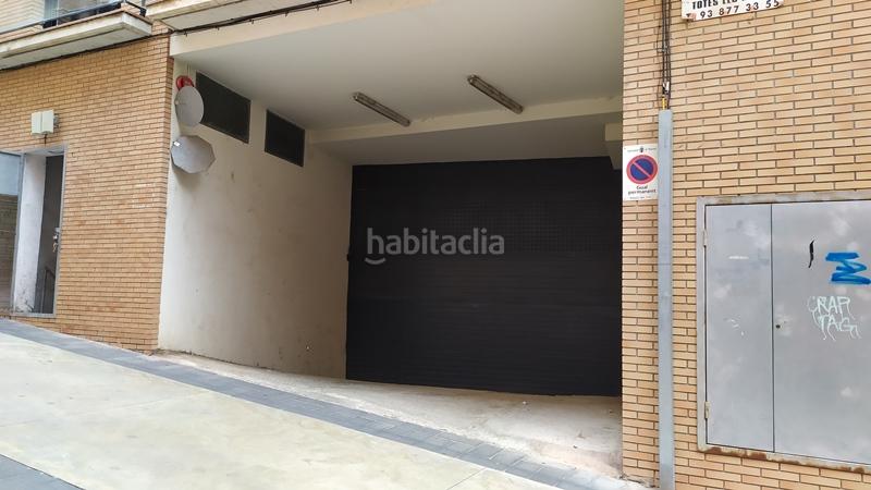 Foto e4c8c942-a731-4a70-9f76-5aa57298c4c2. Aparcament cotxe a Plaça Catalunya Manresa