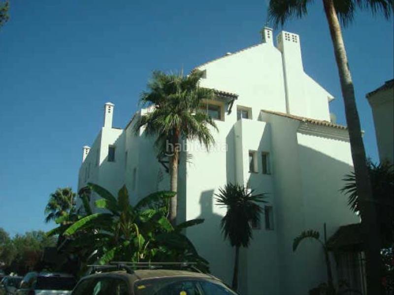 Foto cb6e58bf-3253-47d4-9268-69bed4bb3f08. Parking coche solvia inmobiliaria garaje en Valdeolletas - Las Cancelas - Xarblanca Marbella