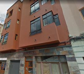 Aparcament cotxe  Suarez naranjo. Solvia inmobiliaria  garaje palmas de gran canaria las
