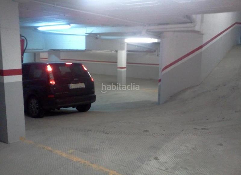 Foto ca73a14d-da18-463c-b4d7-ba04ac5fee4e. Car parking in Manlleu