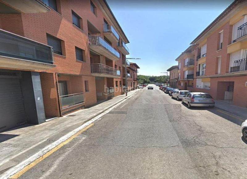 Foto d8b9df60-3061-4323-9ba3-c9cfb3f8b4d2. Car parking in Manlleu