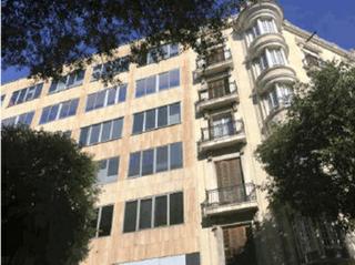 Parking coche  Consell de cent. Solvia inmobiliaria  garaje barcelona