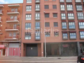 Foto ce12dfd7-3e29-45ca-8f99-a24aa553706c. Aparcament cotxe a Legazpi Madrid