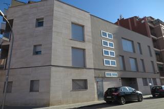 Aparcament cotxe  C/ gustavo adolfo becquer. Solvia inmobiliaria  garaje caldes de montbui