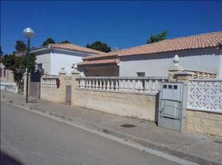 Casa aparellada  Melancolicos. Solvia inmobiliaria  chalet adosado escatrón