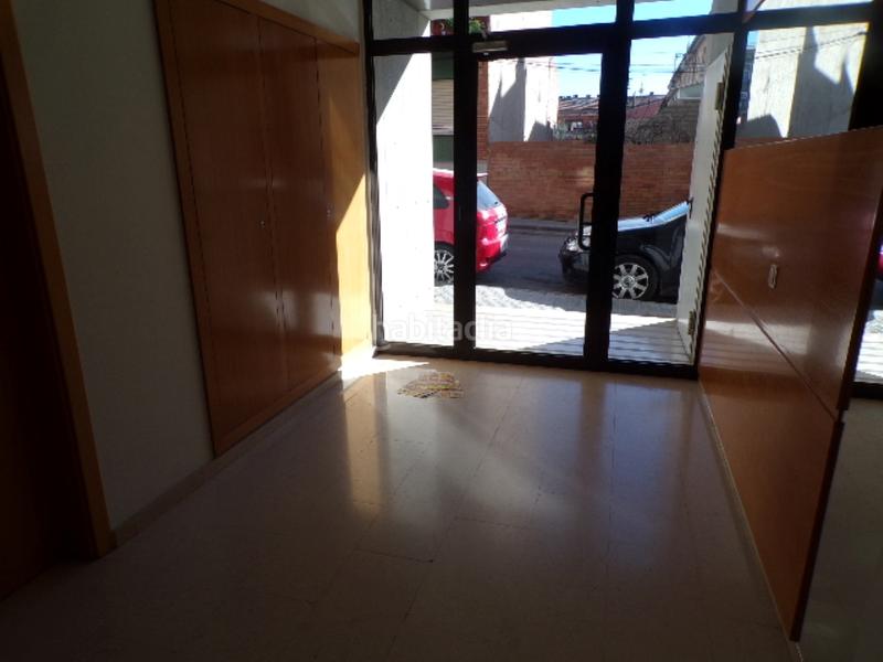 Foto 08600ac6-279a-4913-bdfa-ee5caeb2d28f. Aparcament cotxe a Sant Vicenç de Castellet