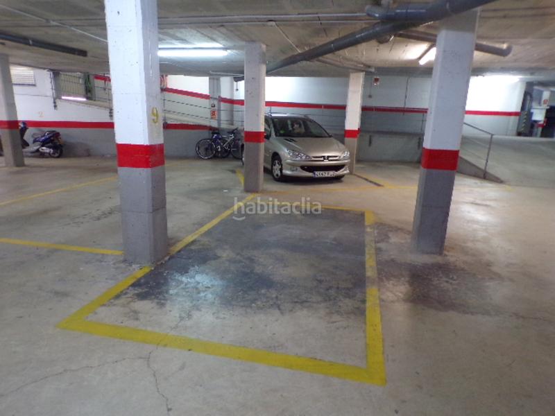 Foto 423feaa8-5f4b-45e3-8380-2fa16e9712e4. Aparcament cotxe a Sant Vicenç de Castellet