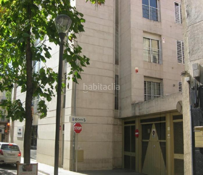 Foto 4ca9f4d8-c7db-4c53-9d68-83d35bf79a71. Parking coche solvia inmobiliaria garaje en Centre Sabadell