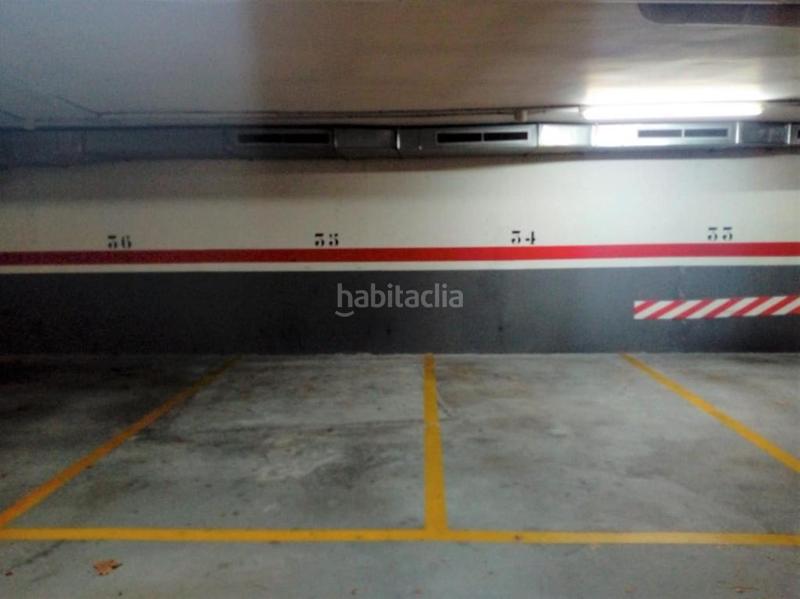 Foto c3b362ce-57a3-4b44-be6c-8e6e8ae72b05. Parking voiture dans Nucli Urbà Esparreguera