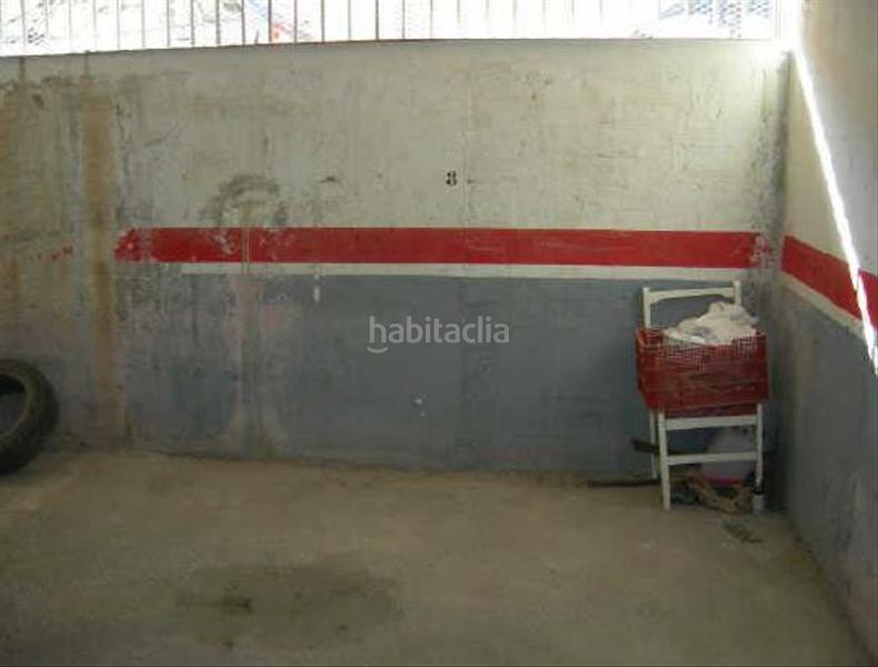 Foto d9258b2c-5926-47a7-9683-ba05cc603b74. Autoparkplatz in Roquetas pueblo Roquetas de Mar