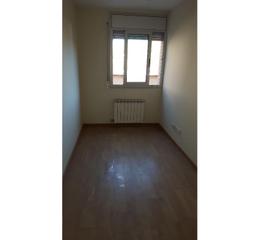 Pis  De la primavera. Solvia inmobiliaria  piso vic