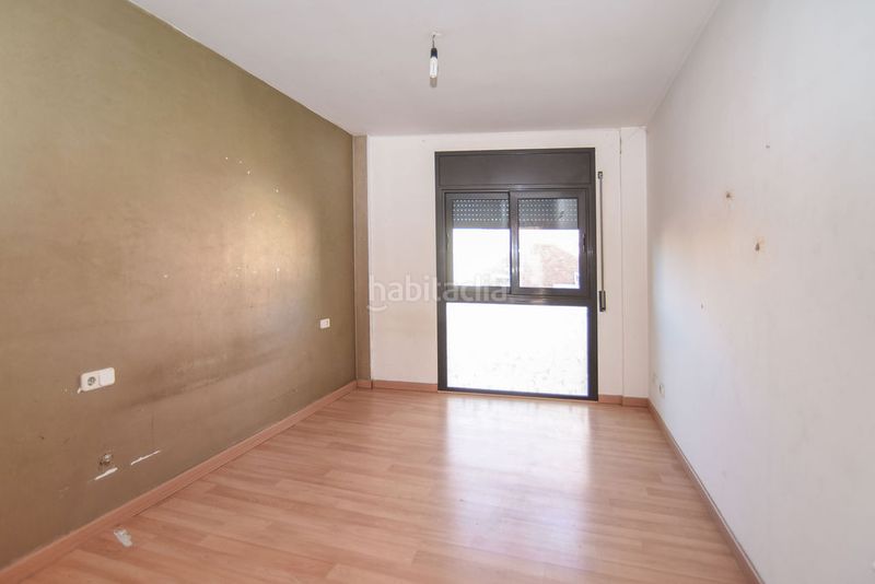 Foto 3897dc81-23ea-4a80-94dd-93d99e6bc03c. Pis amb aparcament a Polinyà