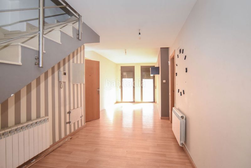 Foto 5242730d-4f73-4da6-aa32-35a0e4d62f5d. Pis amb aparcament a Polinyà