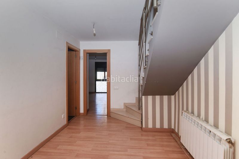 Foto d75bde28-5d89-4b10-bd7a-e7a6e7964270. Pis amb aparcament a Polinyà