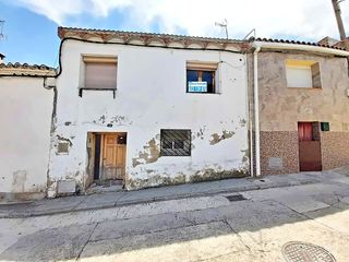 Chalet  C/ lechuga. Solvia inmobiliaria  casa mallén
