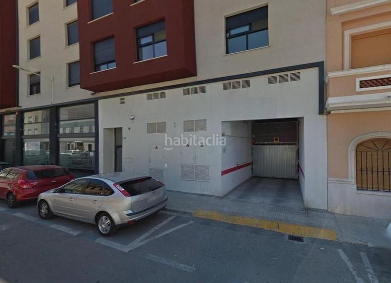 Foto d825545d-3bc7-467c-8012-f7e882089a8a. Autoparkplatz in Corea Gandia