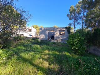 Xalet  C/ eivissa. Solvia inmobiliaria  chalet independiente catllar el