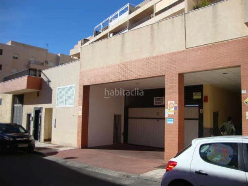 Foto 2a3262f0-00c7-4b5f-b33b-a39a21713685. Parking coche solvia inmobiliaria garaje en Roquetas pueblo Roquetas de Mar