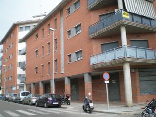 Business premise  Ripollet. Solvia inmobiliaria  locales montcada i reixac