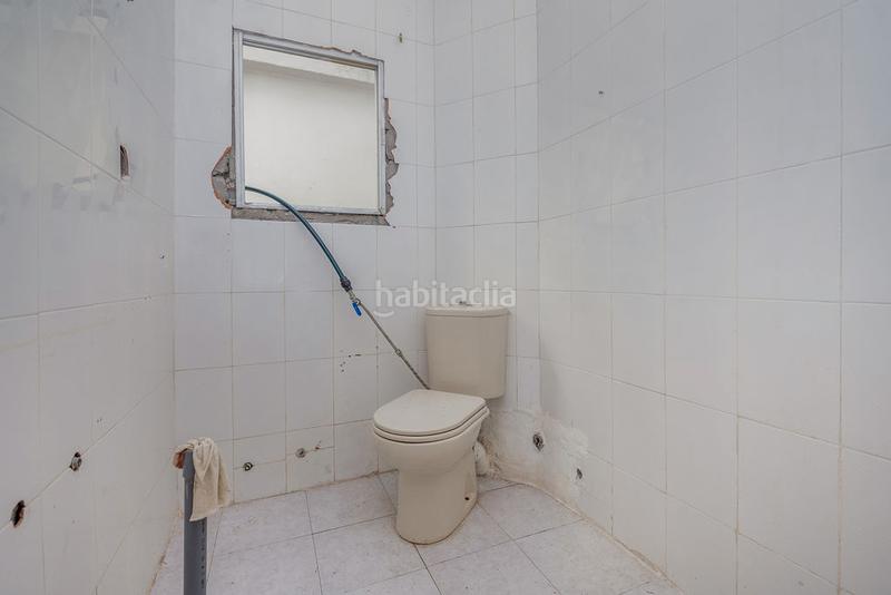 Foto 0c0a4dde-d734-426e-bf23-7b618097f6dc. Maison jumelée dans Torreblanca Sevilla