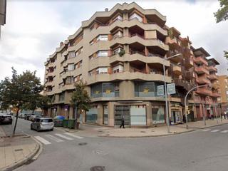 Parking voiture  Enric prat de la riba. Solvia inmobiliaria  garaje vic