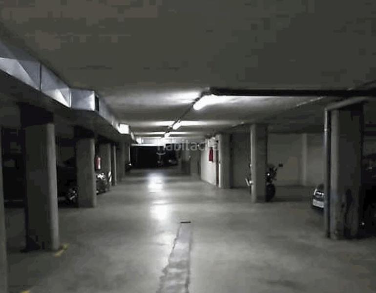 Foto 379a6160-6c53-4752-865f-52a4f949e11e. Posto auto in Agoncillo