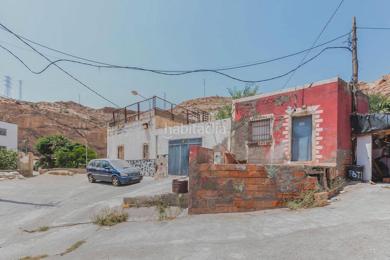 Foto 1be57fee-c4eb-426a-8c44-c7cf0393fd55. Casa pareada solvia inmobiliaria chalet adosado en Almería