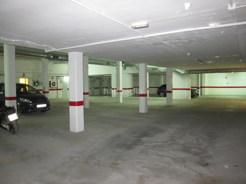 Foto c2d9ece9-cd05-4b7f-979b-e0dfca5ff2ea. Posto auto in Monserrat