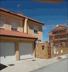 Casa aparellada  Soto del obispo. Solvia inmobiliaria  chalet adosado lastrilla la