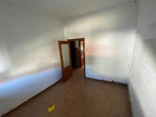 Pis  Castillo. Solvia inmobiliaria  piso guardo
